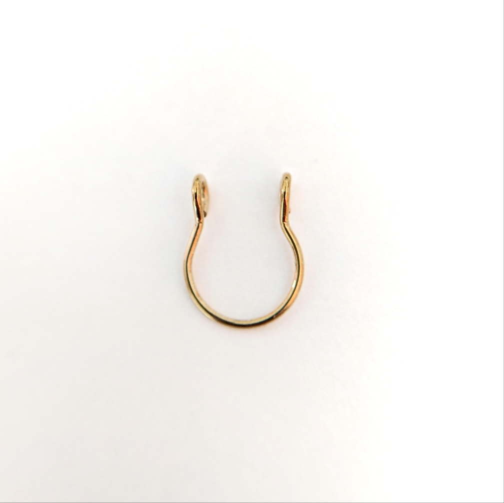 Faux piercing "Beat"