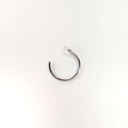 Faux piercing "Note"