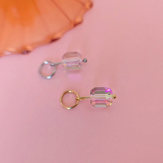 Perle facettée irisée